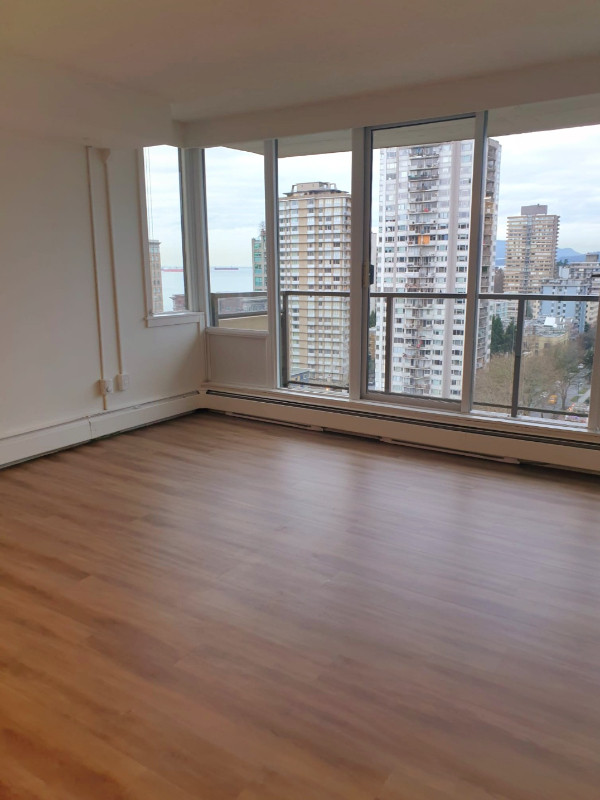 Spacious Studio with Sea and City View in Short Term Rentals in Downtown-West End