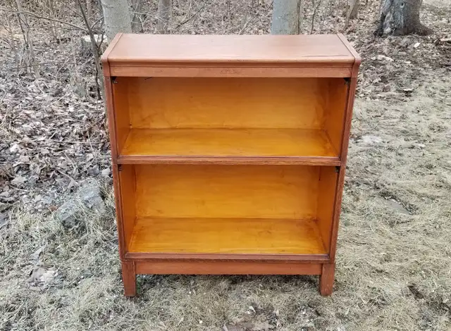 Antique oak barrister bookcase 2 tiers 4 parts no doors 40.5” H in Bookcases & Shelving Units in Ottawa - Image 2