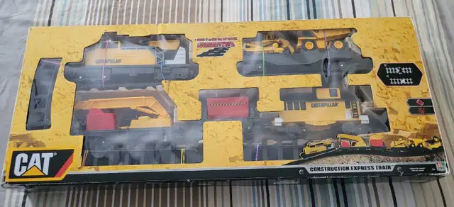 CAT Construction Express Train in Toys & Games in City of Montréal - Image 2
