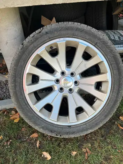 Mag Chevrolet 22"avec pneu Zeta 285/45zr22 neuf avec tpm