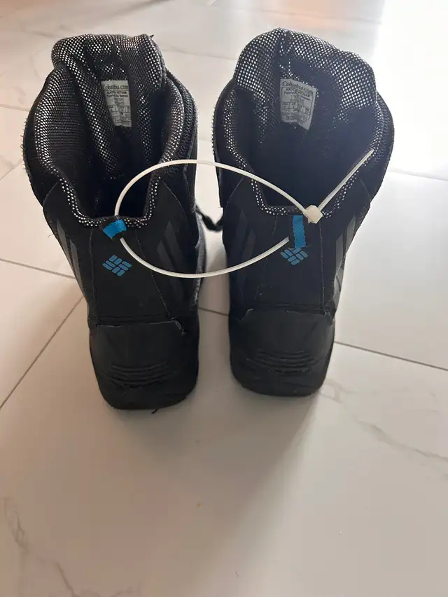 Columbia Winter Boots in Kids & Youth in Dartmouth - Image 5