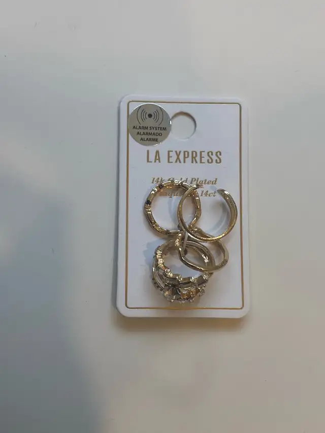 6 Pack of 14k Gold Plated Rings63234628586113128