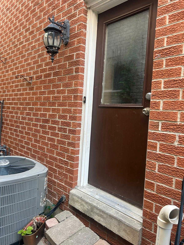 Newly Renovated 2-Bedroom Basement Apartment- utilities inld in Long Term Rentals in City of Toronto - Image 3