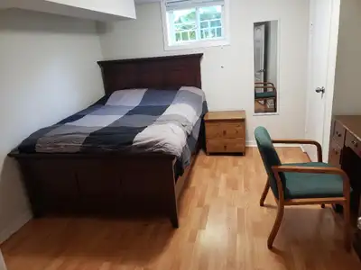 Furnished Rooms available Bed mattress, desk chair, full length mirror drawers and closet room 1 - L...