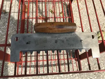 PARKER PICKERS - This is a very unique Stanley Tools hand tool priced at $79. It is No.88 Clapboard...