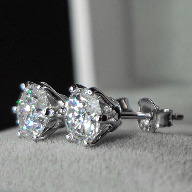 2 Carat Total Moissanite Diamond Earrings Studs in Jewellery & Watches in St. Albert - Image 2
