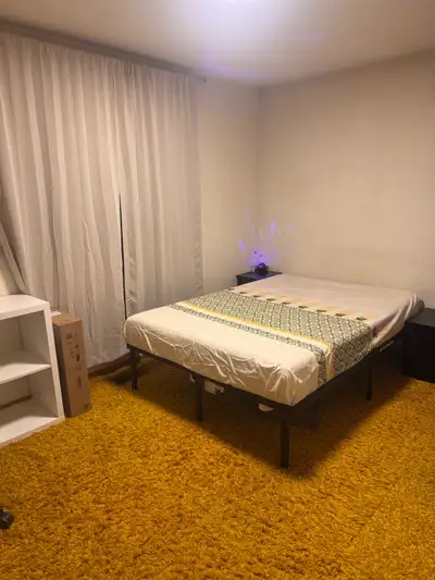 Private room available for rent near NSCC , Dartmouth. Walking distance to Tacoma Plaza , shoppers ,...