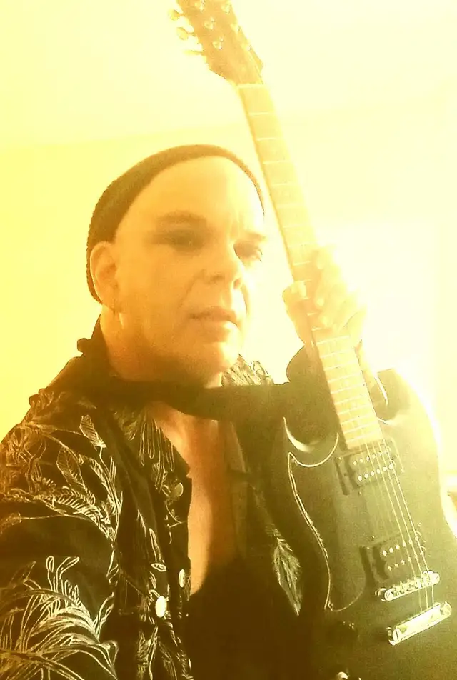 Songwriting lessons417011151332986880