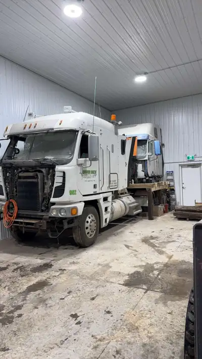 2015 truck for sale walls in an accident engines are still good was rebuilt about 70,000 km ago befo...