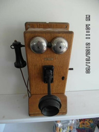 ANTIQUE TELEPHONE