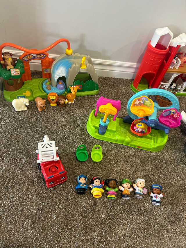 Huge Little People Lot- Fisher Price  in Toys & Games in Napanee - Image 2