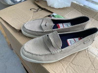 New Cole Haan shoes size 10 1/2 b ( please read ) 