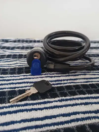 Amazon basics 6ft Bicycle lock, View more
