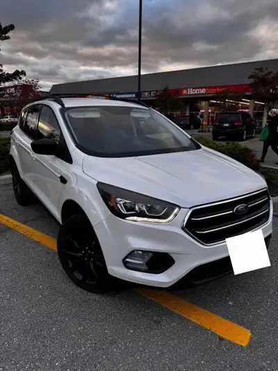 Up for sale is 2017 Ford Escape in the good trim, with 168k kilometres Finished in beautiful white e...