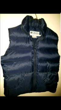 COLUMBIA DOWN FILLED WOMENS SIZE L  VEST