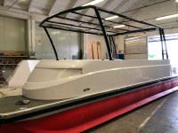 High-end Polyethylene Pontoons - HDPE world taffest boats !