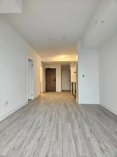 Brand New 1BR Condo | Clarkson GO |Utilities Included