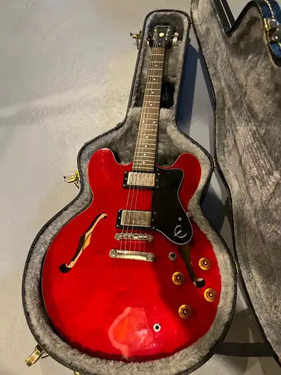 Epiphone ES-335 with Ibanez Amp, View more
