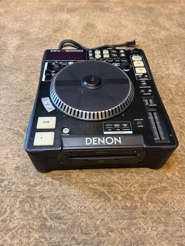 Denon DN-S5000 Tabletop DJ CD Player in Performance & DJ Equipment in Oakville / Halton Region - Image 2