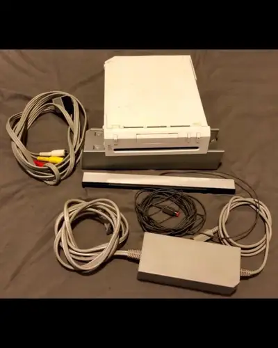 Soft modded Nintendo Wii lot, View more