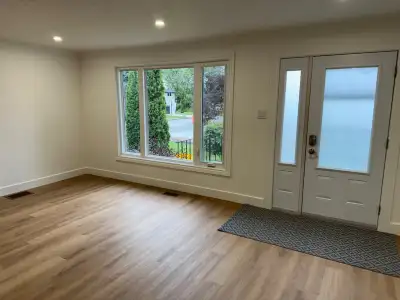 1091 Arthur Street in the centre of New Sudbury. Single dwelling house for rent, completely renovate...