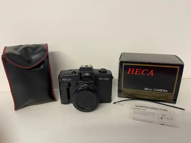 Vintage Reca RC-002 Film Camera in Cameras & Camcorders in Hamilton - Image 2
