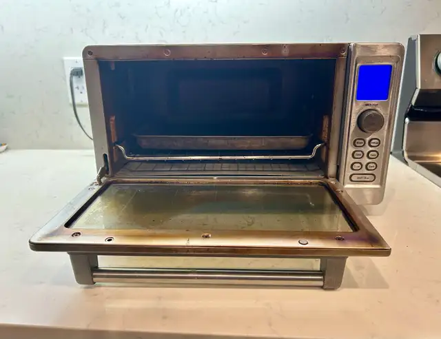 CUISINART TOASTER OVEN in Toasters & Toaster Ovens in Kitchener / Waterloo - Image 4