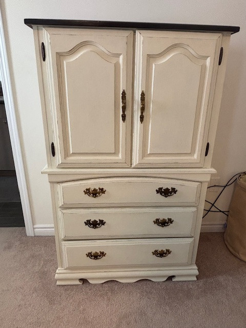 Bed dresser and armoire-solid wood set in Beds & Mattresses in Oakville / Halton Region - Image 3
