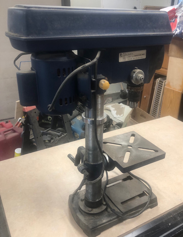 Drill Press in Power Tools in Comox / Courtenay / Cumberland - Image 2
