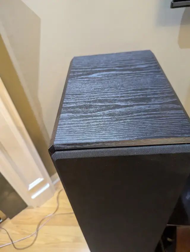 USED ACOUSTIC PROFILE 88.7 FLOOR SPEAKERS GOOD WORKING in Speakers in Markham / York Region - Image 7