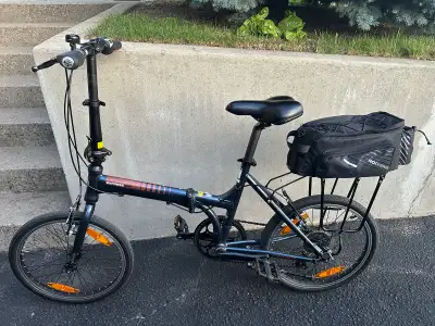 Selling Giant Expressway 2 folding bike.