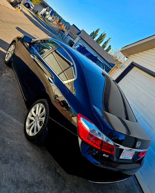 2015 Honda Accord Touring V4 in Cars & Trucks in Edmonton
