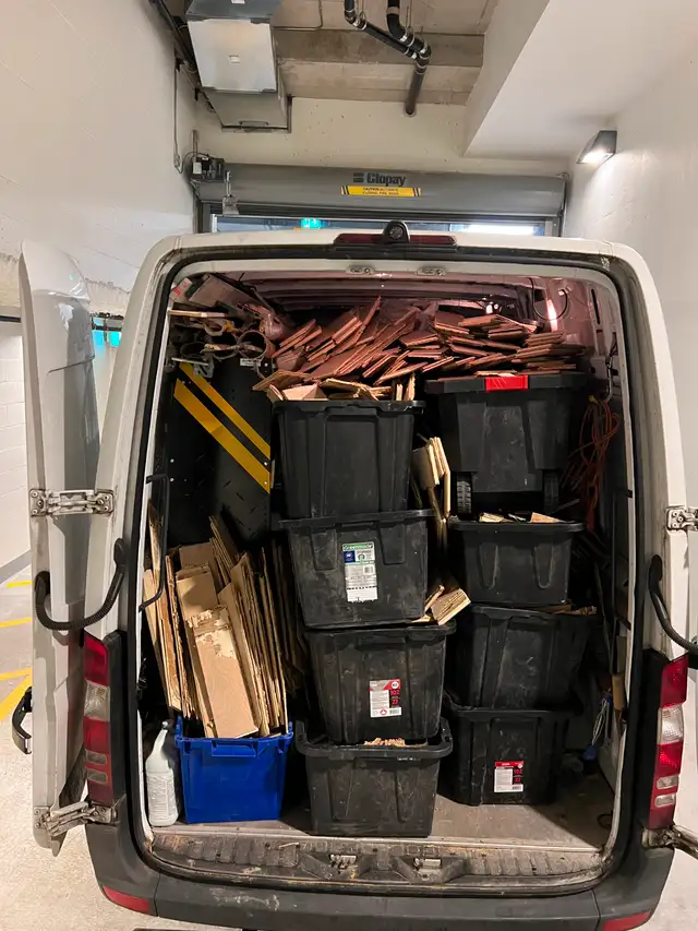 Junk Removal Services - Furniture Delivery62863717220355122