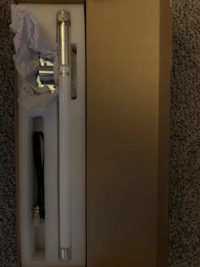 Durango Fibreglass Outdoor Antenna in Outdoor Décor in Calgary - Image 2