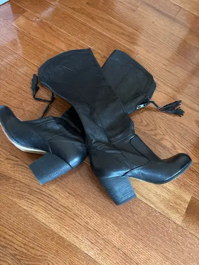 Women's Black Leather Knee-High Boots with Tassels, View more