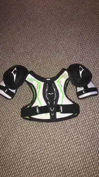 VIC CX2 Hockey Shoulder Pads, Junior, White/Green/Black