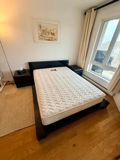 Set chambre à coucher en excellente état , View more