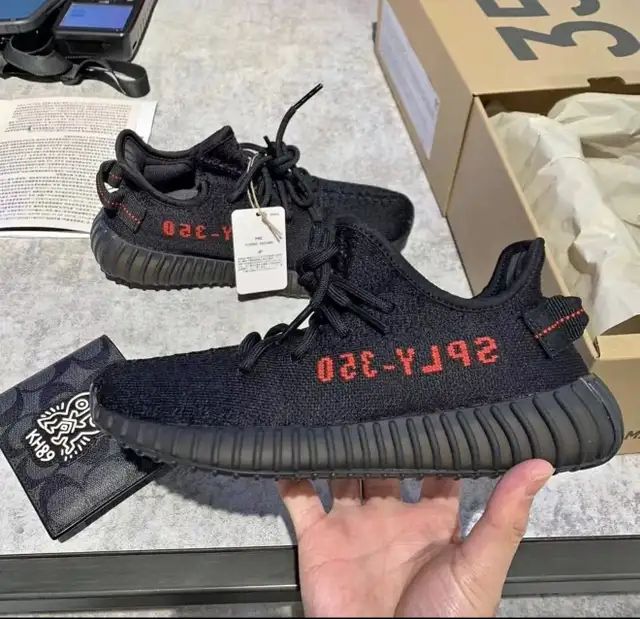 Adidas Yeezy Bost 350V2 in Men's Shoes in City of Toronto - Image 4