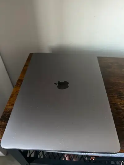 MacBook Air 2019 13” excellent condition, View more