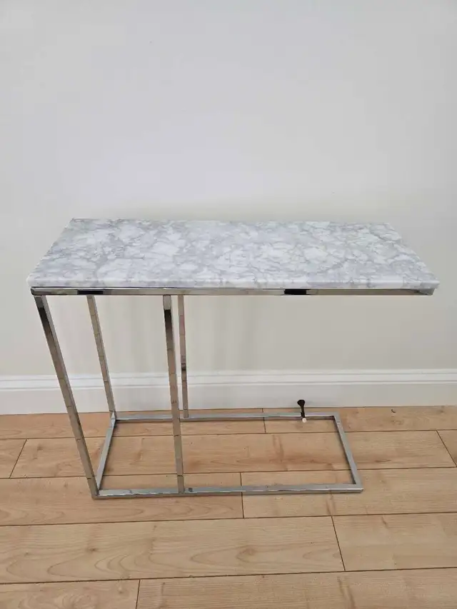 4 structube matching tables in Coffee Tables in Bedford - Image 6