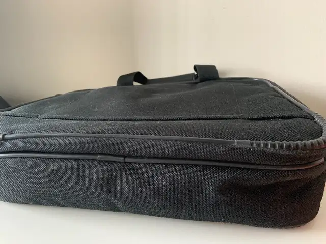 Samsonite laptop bag in Laptop Accessories in City of Toronto - Image 5