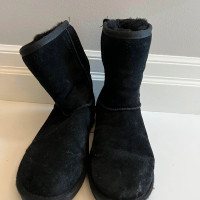 $$$ Koolburra boots by UGG Size 6 EU 37 $$