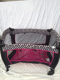 play playpen in All Categories in Alberta - Kijiji Canada