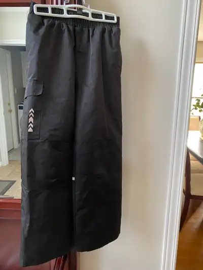 Size 8 black snowpants, View more
