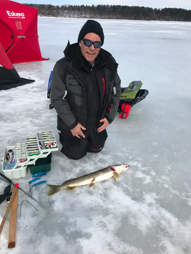 Snow Fishing Partner Sought605035517623685121