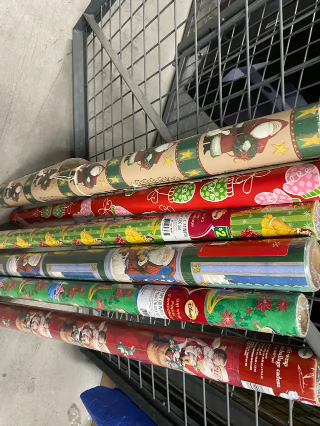 Gift wrap461891454013941761