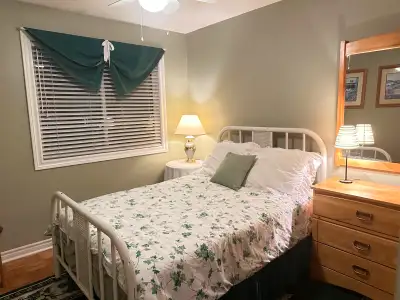 COMFORTABLE ROOM IN LOVELY HOME