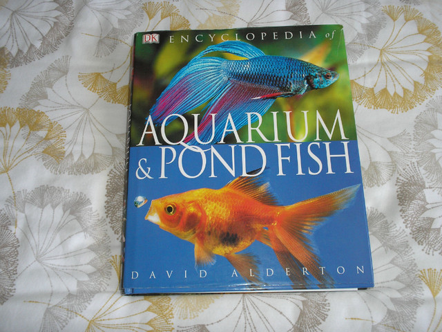 Aquarium fish books in Fish for Rehoming in Sudbury - Image 2