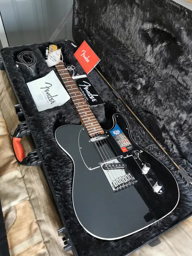 FENDER TÉLÉCASTER ÉLITE USA in Guitars in Laval / North Shore - Image 3