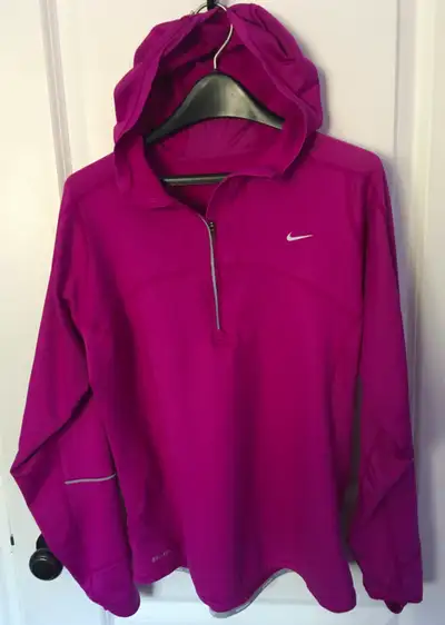 NIKE DRI-FIT HOODIE (L), View more